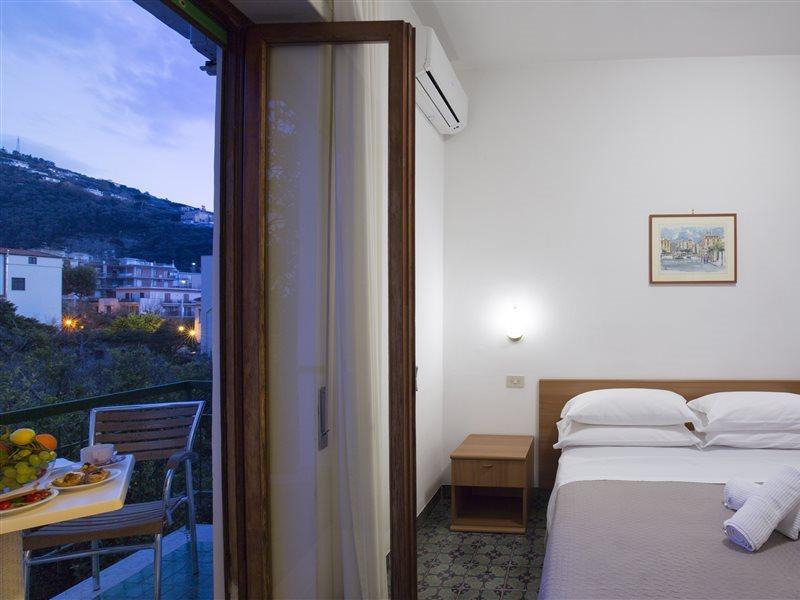 Hotel Angelina Sant'Agnello Buitenkant foto