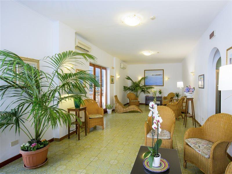 Hotel Angelina Sant'Agnello Buitenkant foto